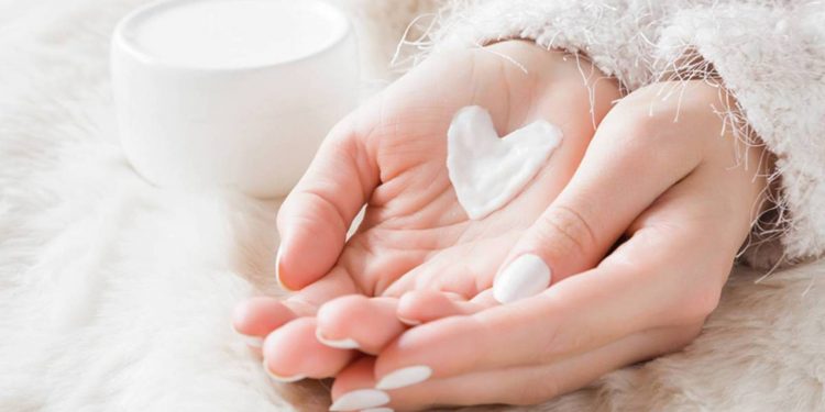 كم مرة نحتاج ترطيب كل منطقة في الجسم في اليوم ؟