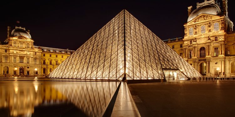 إمكانية الاطلاع على أعمال متحف اللوفر عبر الإنترنت صارت متاحة !