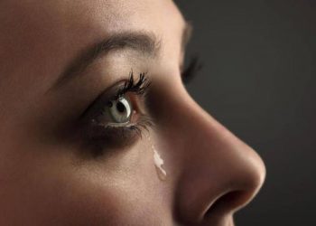 فوائد الدموع