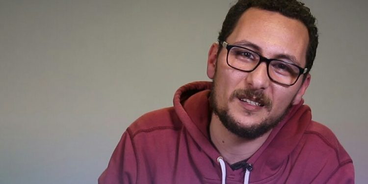 هذا ما قاله الإعلامي صامد غيلان في قضية تعنيف أساتذة التعاقد