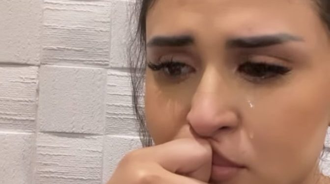 سلمى رشيد تبكي وتقول “دموعي سالاو”