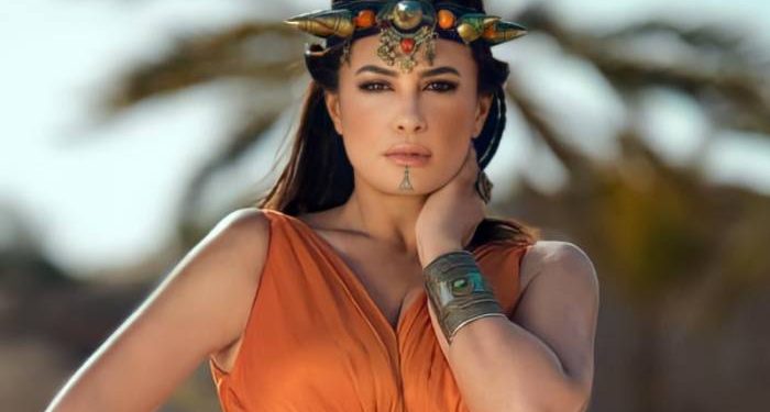 هند صبري تثير غضب المصريون