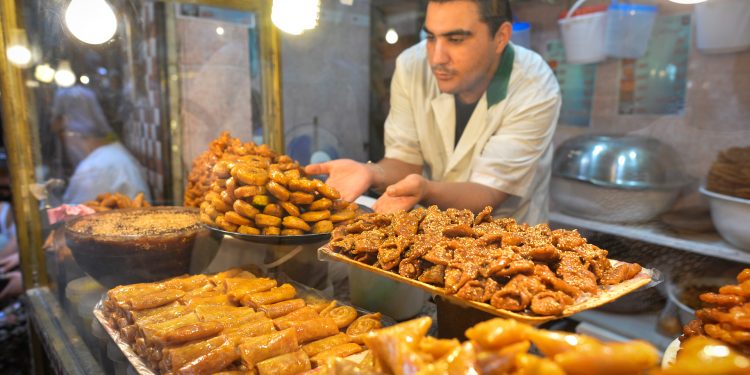 "شعبانة" تقليد اجتماعي وتحضير روحاني لرمضان