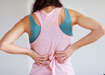 دراسة علمية ألمانية أكدت أن النساء أكثر عرضة لآلام الظهر من الرجال