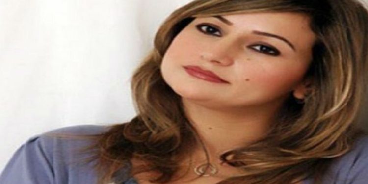 نجاة الوافي تختار الهجرة لتحقق حلمها