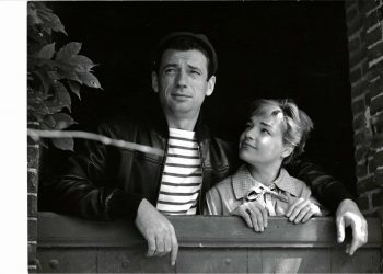 حب ونضال سياسي مشترك يجمع عملاقا السينما الفرنسية إيف وسيمون