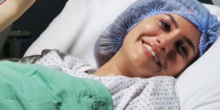 سلمى صلاح الدين تفجرها…ماما تخلات علينا وحنا 3 بنات صغار