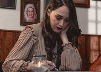 فيروز وأم كلثوم وصباح في اغنيةالمغربية هند زيادي