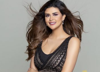 رفقة عائلتها..  سلمى رشيد تثير اعجاب المغاربة (صورة)