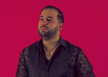 الفنان نور الزين يبصم اسمه في الساحة الفنية بقوة