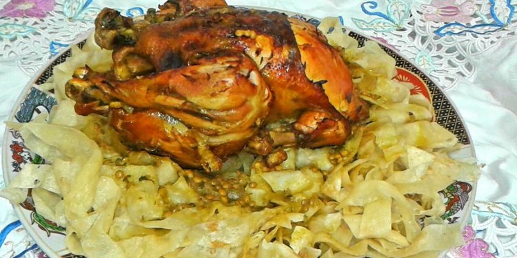 طبق التريد وجبة رئيسية لدى المراكشيين في منتصف رمضان