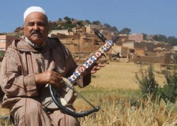 الرايس عبد الله أوتجاجت جمع بين الغناء وصناعة الرباب