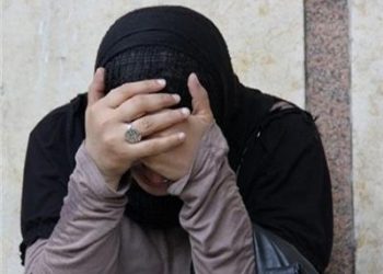 كيف تتعاملين مع “العكوزة”التي تكرهك؟!