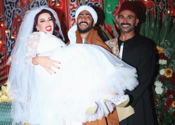 أحمد سعد يثير الجدل بسبب غنائه في حفل زفاف طليقته