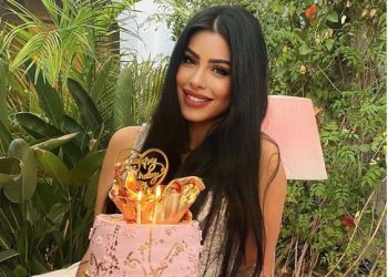 نجلاء تحتفل بطلاقها من فؤاد قبيبو