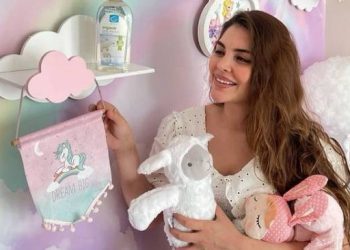 بطلة مسلسل سامحيني تضع طفلتها الأولى (صور)