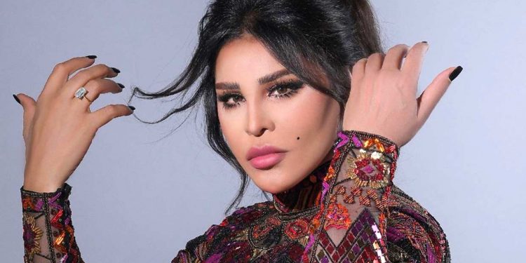 أحلام الشامسي تثير إعجاب الرواد بتلاوتها للقراَن الكريم (فيديو)