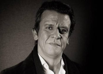 رشيد الإدريسي يعلق على صفعة الشاب للرئيس الفرنسي