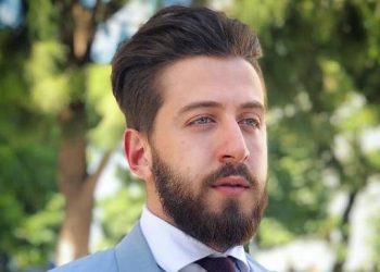 الخبير في التنويم المغناطيسي “ياسمرايز” يحتفي بعيد ميلاده