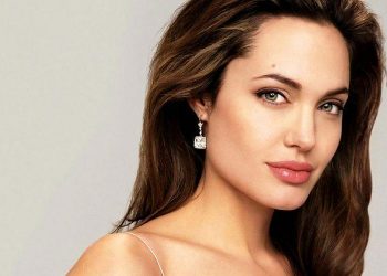 أنجلينا جولي تحقق انتصارا  في معركتها القضائية ضد براد بيت