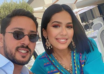 رفقة زوجها..منال بنشليخة من جديد تخطف أنظار متابعيها