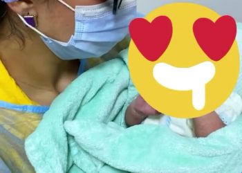 رجوى الساهلي تنجح في المرور لخطوة التبني القانوني وهذا هو الإسم الذي منحته لطفلتها٠٠(فيديو)