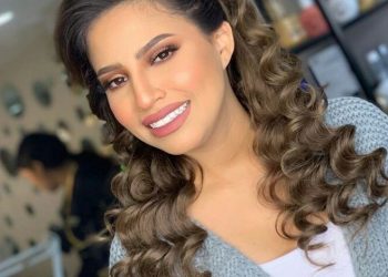 بالفيديو٠٠إكرام العبدية: “مكاينش منافس ديالي”٠٠الداودية ونجاة عتابو على الخط
