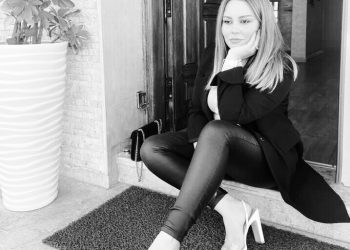 الموت يفجع الفنانة كوثر براني (صورة)