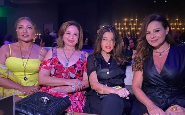 سميرة سعيد تخطف الانظار بجمالها امام ليلى علوي والهام شاهين