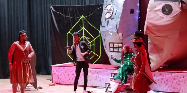 البيضاء ..مدراء المهرجانات المسرحية الدولية يناقشون ازمة المسرح وكورونا