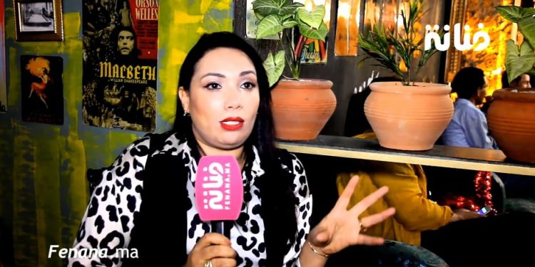 بالفيديو٠٠ممثلة مغربية تزيل الستار عن الشيخات: “الشيخة شي حاجة كبيرة بزاف٠٠ومناضلة”