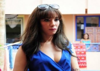 لبنى ابيضار:” لي بغى يخطبني يشد الصف تسالي العدة”