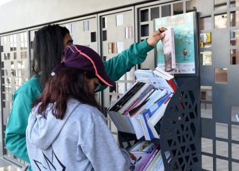 فتح باب الترشيح للجائزة الوطنية للقراءة