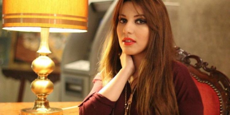 بالفيديو٠٠سحر الصديقي تفجرها بعد طلاقها: “حتى وحدة متقبل على راسها الذل”