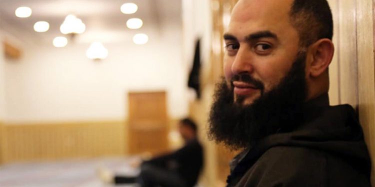 الشيخ رضوان بن عبد السلام يتعرض للقصف من طرف هذه الفنانة٠٠