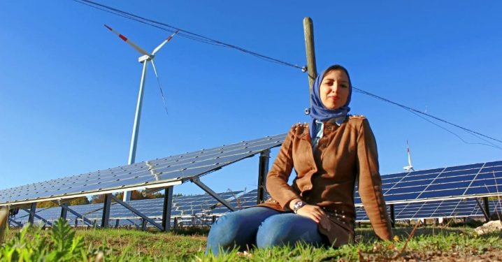 باحثة مغربية في الطاقة تحصل على جائزة المانية