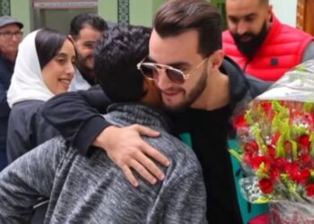 بالفيديو٠٠زهير بهاوي رفقة الأطفال المصابون بالتوحد: “حب، عطف ومشاعر غير عادية معاهم”