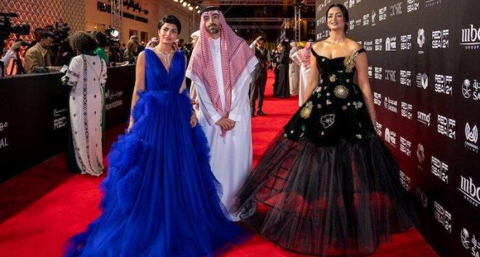 “القوة الناعمة” السعودية تفرش سجادتها الحمراء في مهرجان سينمائي