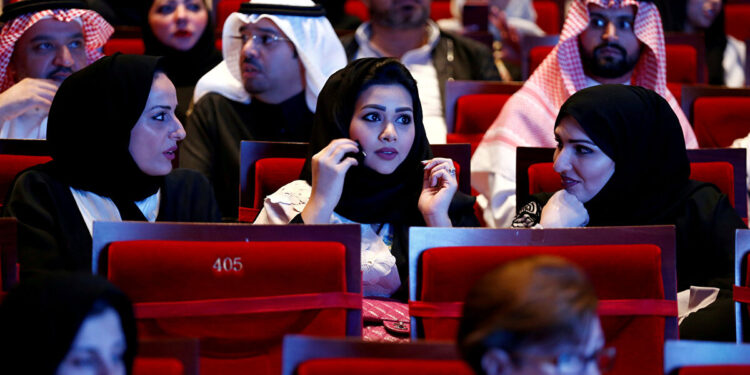 الإمارات ترفع الرقابة على الأفلام السينمائية