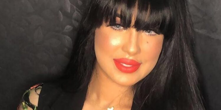 بعدخروجها من السجن٠٠سكينة كلامور تكشف: “تعلمت لخياطة داخل السجن وقريت كتب بزاف”
