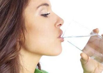 فوائد شرب الماء للشعر٠٠ستتفاجئ من النتيجة
