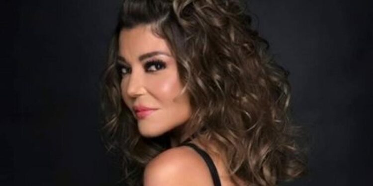 سميرة سعيد تنتظر فتح حدود المغرب يوم 31يناير لهذا السبب
