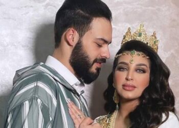 اشتهر بكشفه أسرار علاقات الأشخاص٠٠السريري يدخل القفص الذهبي وهذه هي زوجته (صور)