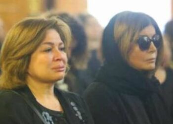 تصلي بدون حجاب٠٠فنانة عربية تخلق الجدل (صورة)