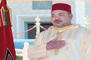 جلالة الملك يعزي أفراد أسرة المرحوم عبد القادر البدوي