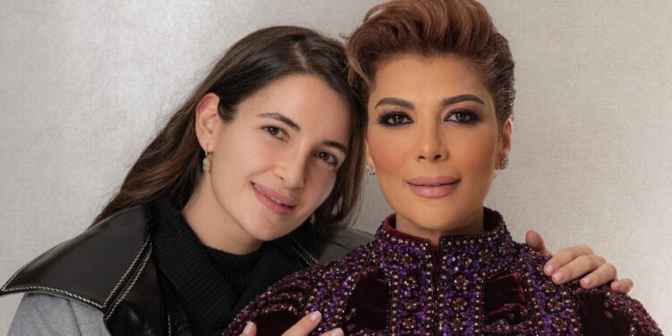 بالزغاريد٠٠أصالة نصري تعلن عن موعد زفاف ابنتها على مسرح حفلها بدبي