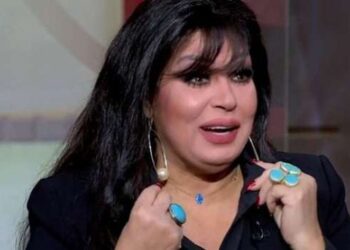 فيفي عبدو تنشر صورتها بدون ميكاب أو فيلتر٠٠لتخلق الجدل  (صورة)