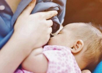 هل الرضاعة الطبيعية تنحف وزن الأم ؟