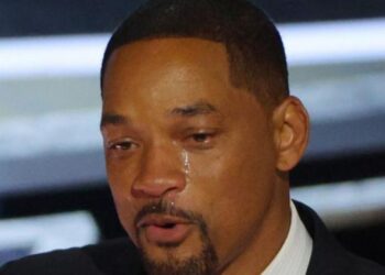 ويل سميث يعتذر من كريس روك بعد صفعه٠٠