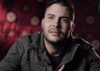 فنان عربي يصدم متابعيه: “لهذا السبب أنا اخضع للعلاج النفسي”